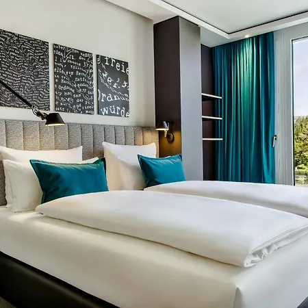 Hotel One 3*