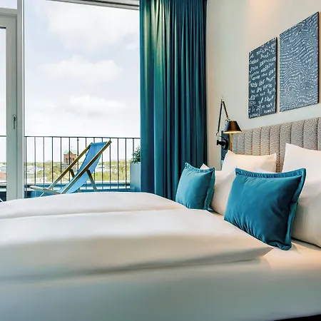 Hotel One
